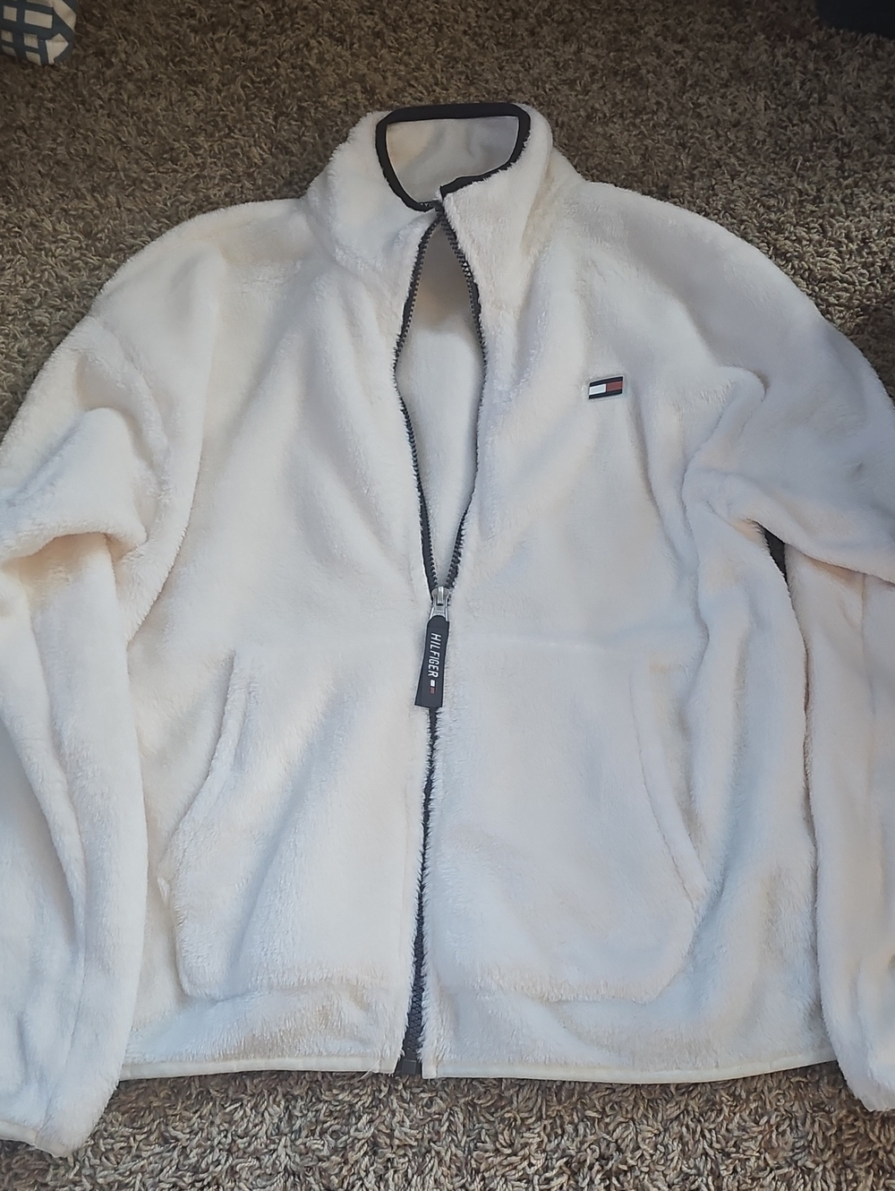 Tommy Hilfiger Cream Sherpa Zip-Up Jacket with Contrast Trim